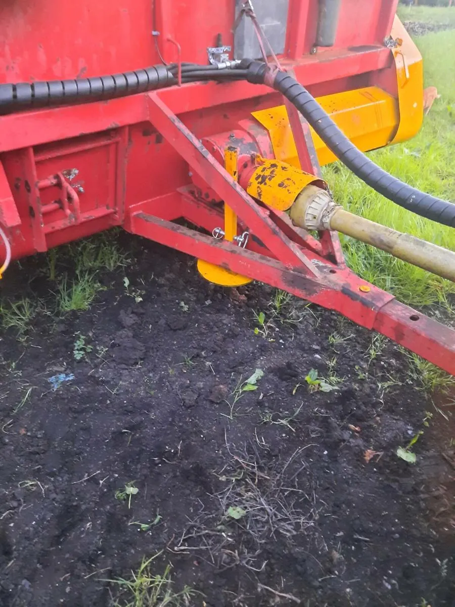 Difco 6 sod hopper - Image 2
