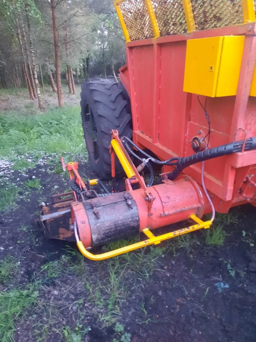 Difco 6 sod hopper - Image 3