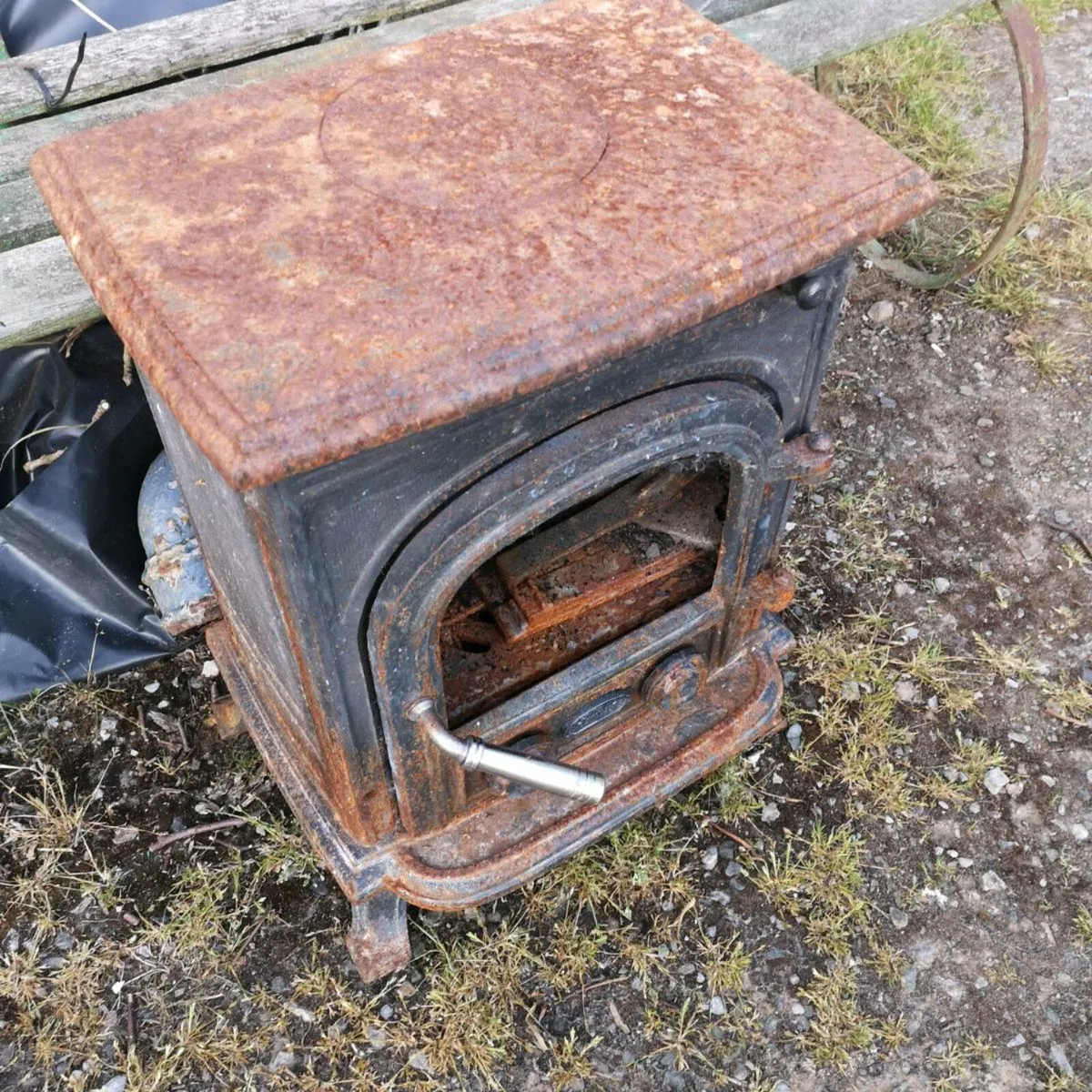 Stove - Image 1