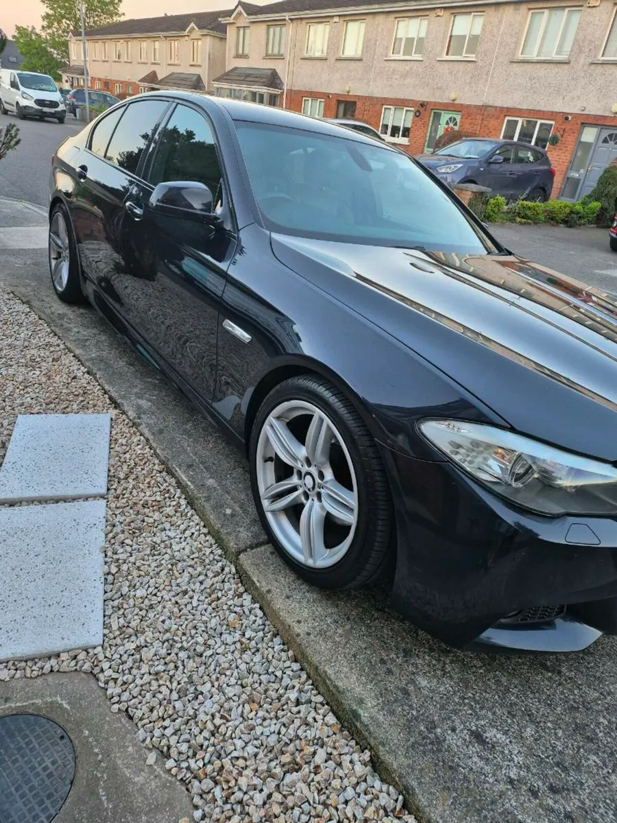 Bmw 5 series 520d - Image 1