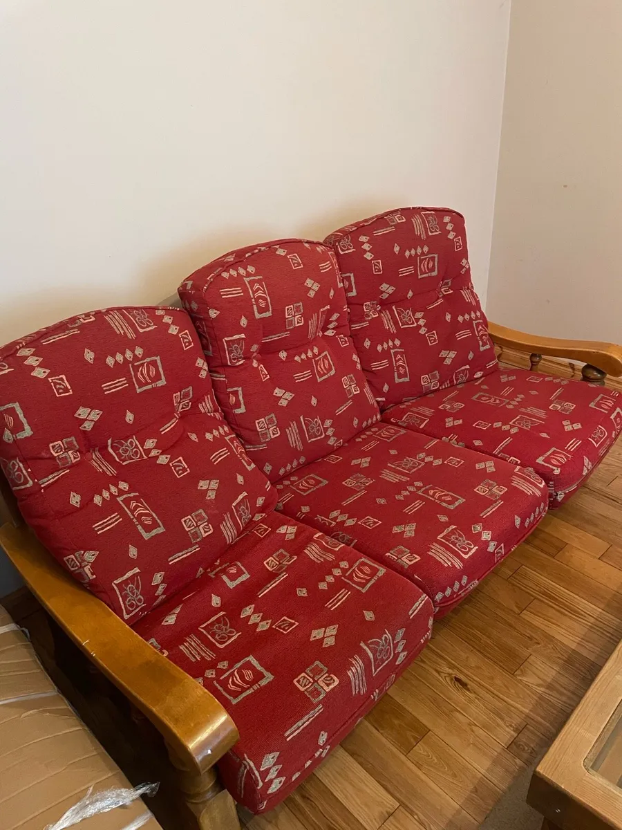 Couch and 2 armchairs - Image 1