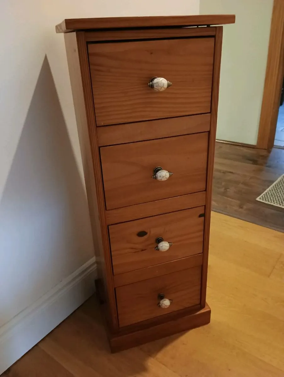 Lovely tidy unit. - Image 1