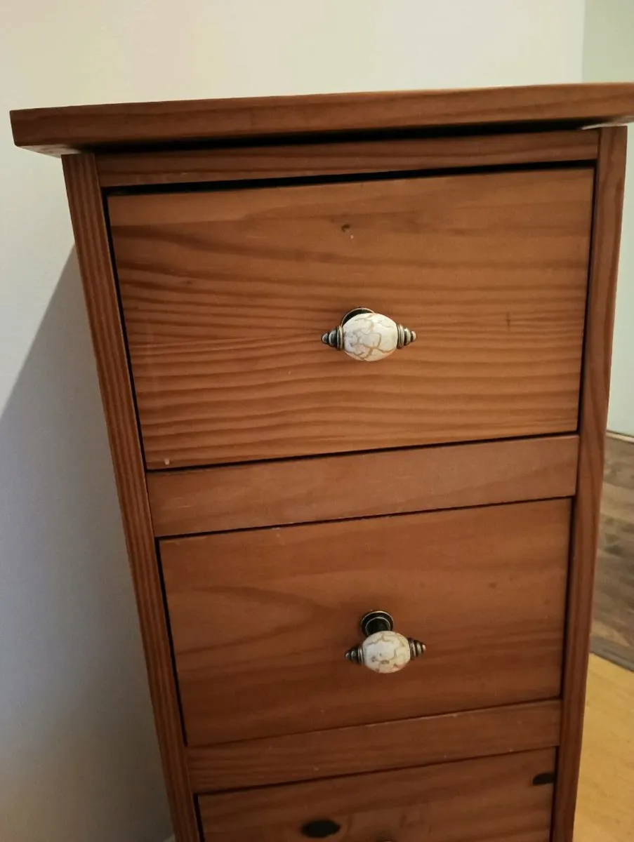 Lovely tidy unit. - Image 4