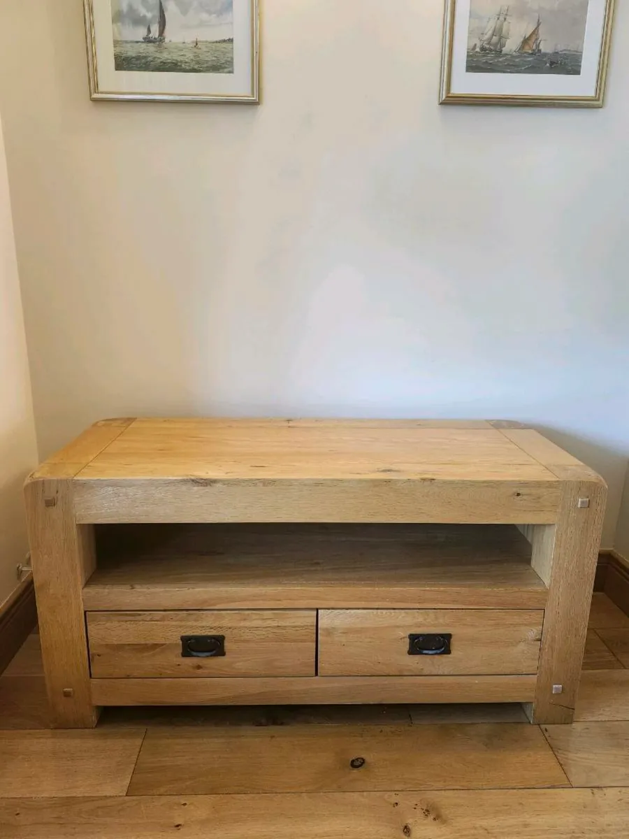 Solid Oak TV cabinet - Image 3