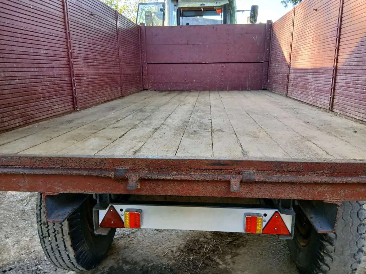 Tipping trailer - Image 3