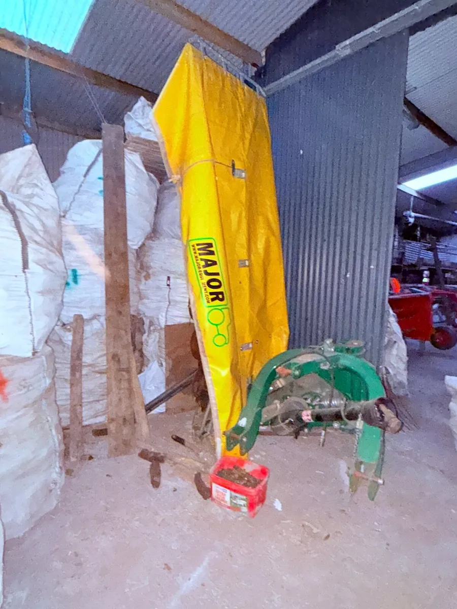 Major Rear-Mounted Mower - Image 1