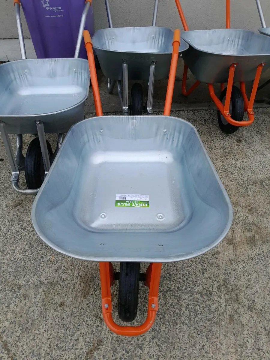 Wheelbarrows 55 euros each - Image 4
