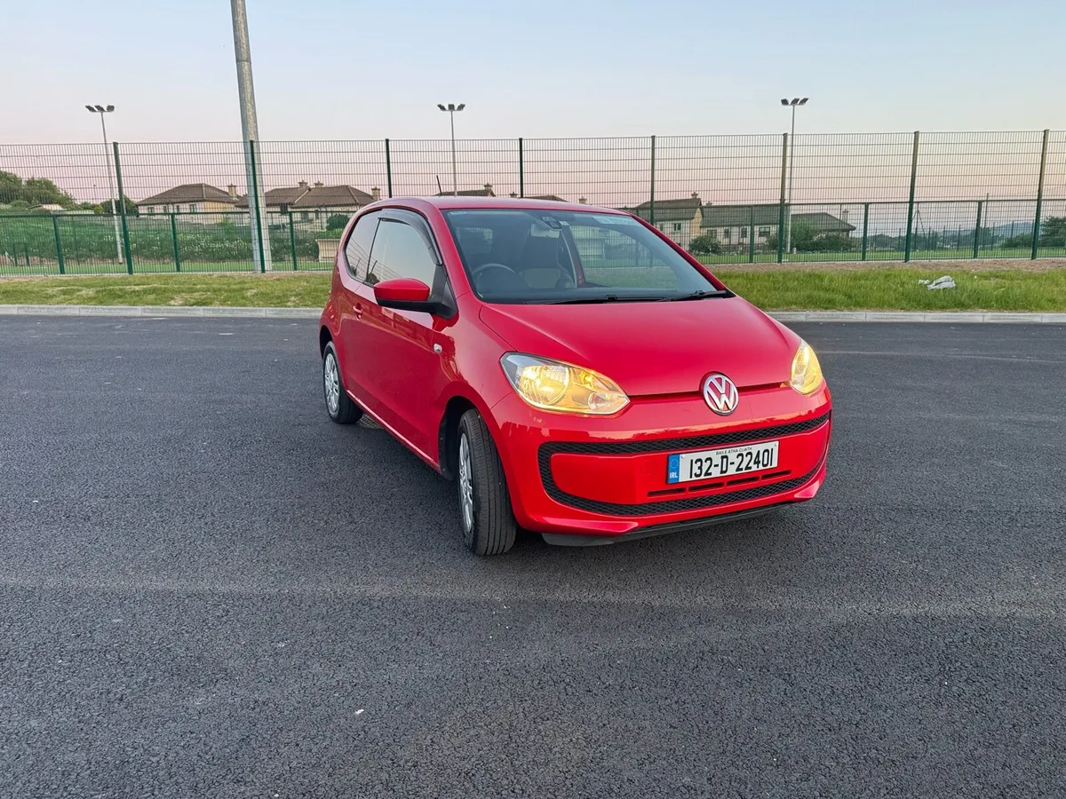 Volkswagen UP - Image 1
