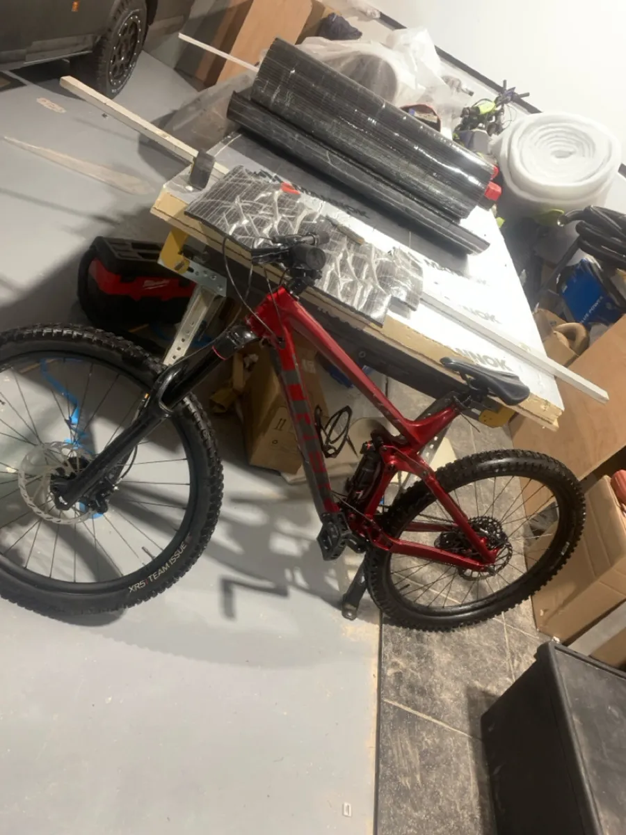 Trek remedy mountain bike - Image 1