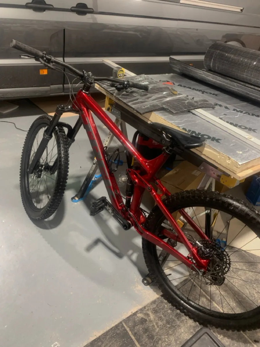 Trek remedy mountain bike - Image 2