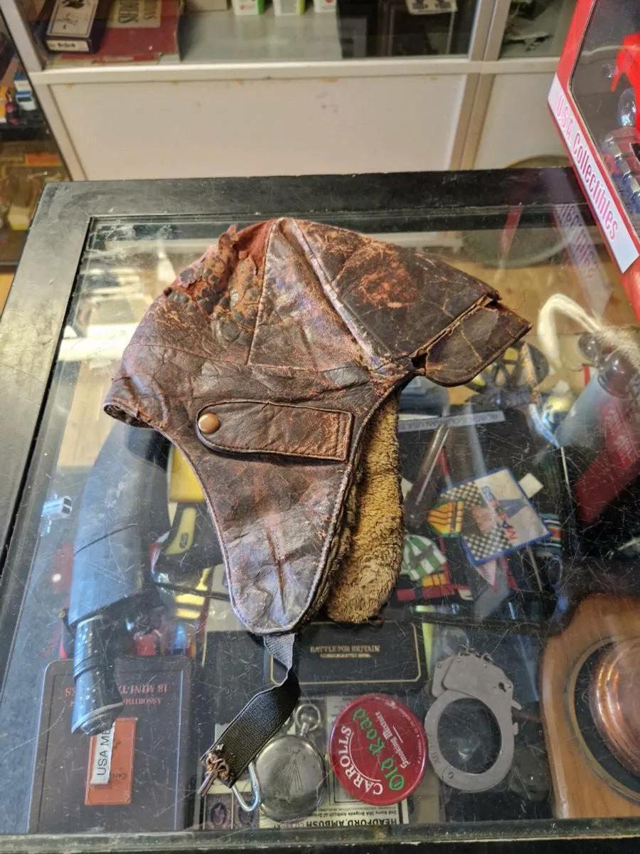 Vintage British WW2 Flying Cap - Image 2