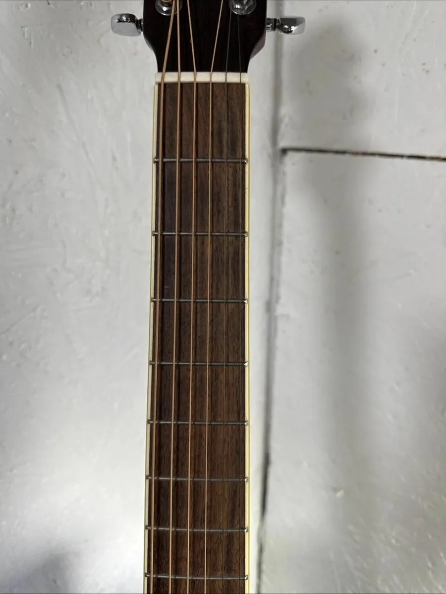 Alvarez Acoustic Guitar AG60CE & Tourtech Bag - Image 4