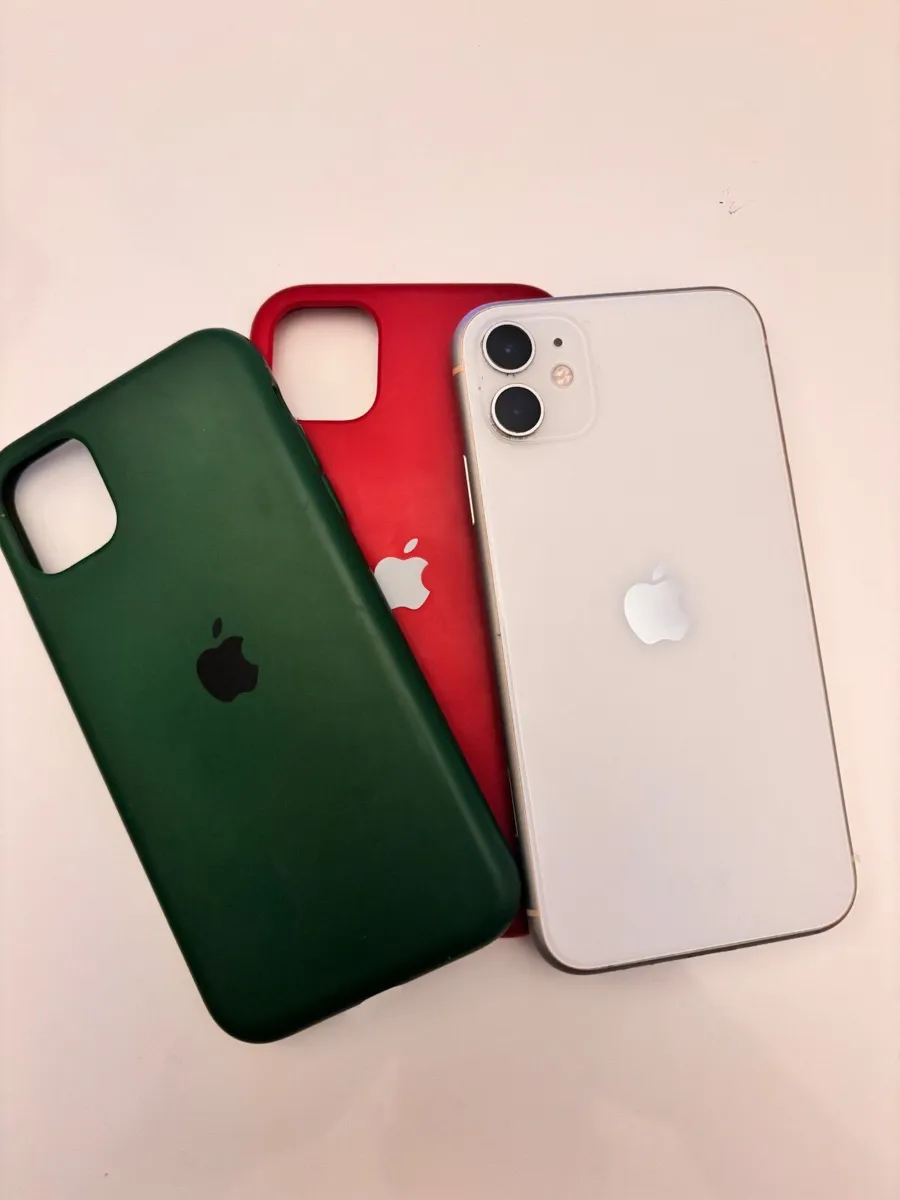 iPhone 11 - Image 3