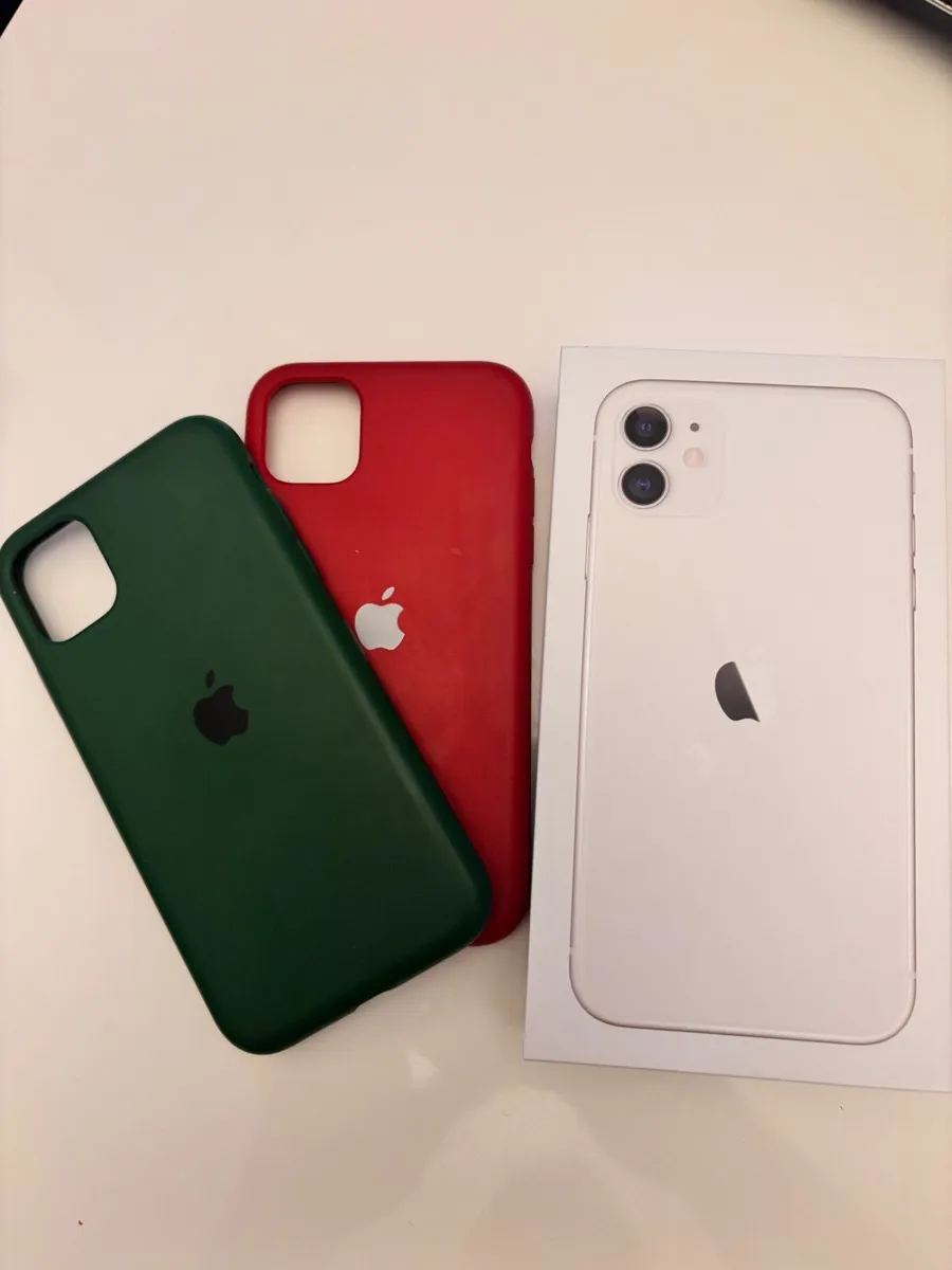iPhone 11 - Image 4