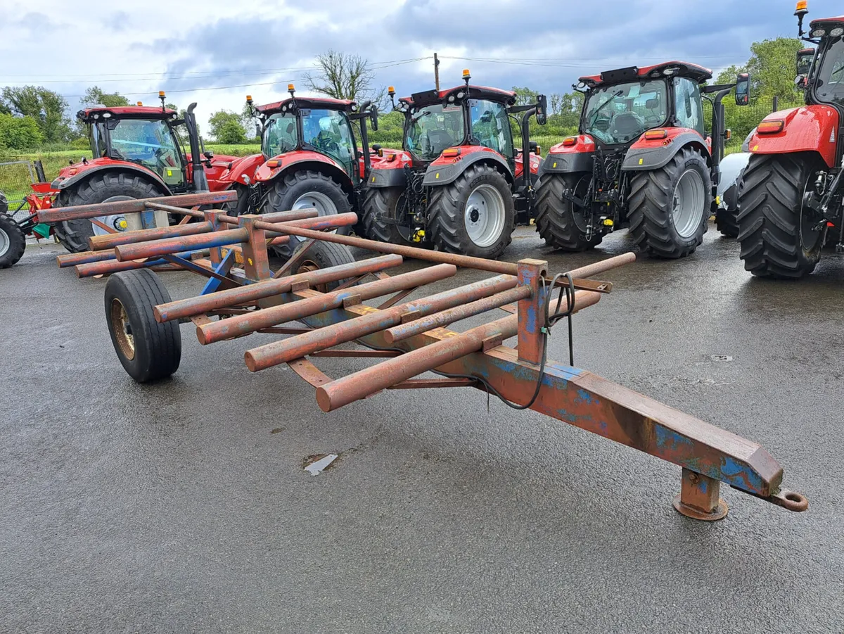 BALE TRAILER - Image 1