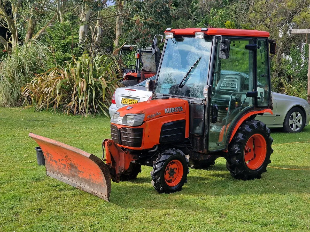 Kubota Compact Tractor yard scraper - Image 3