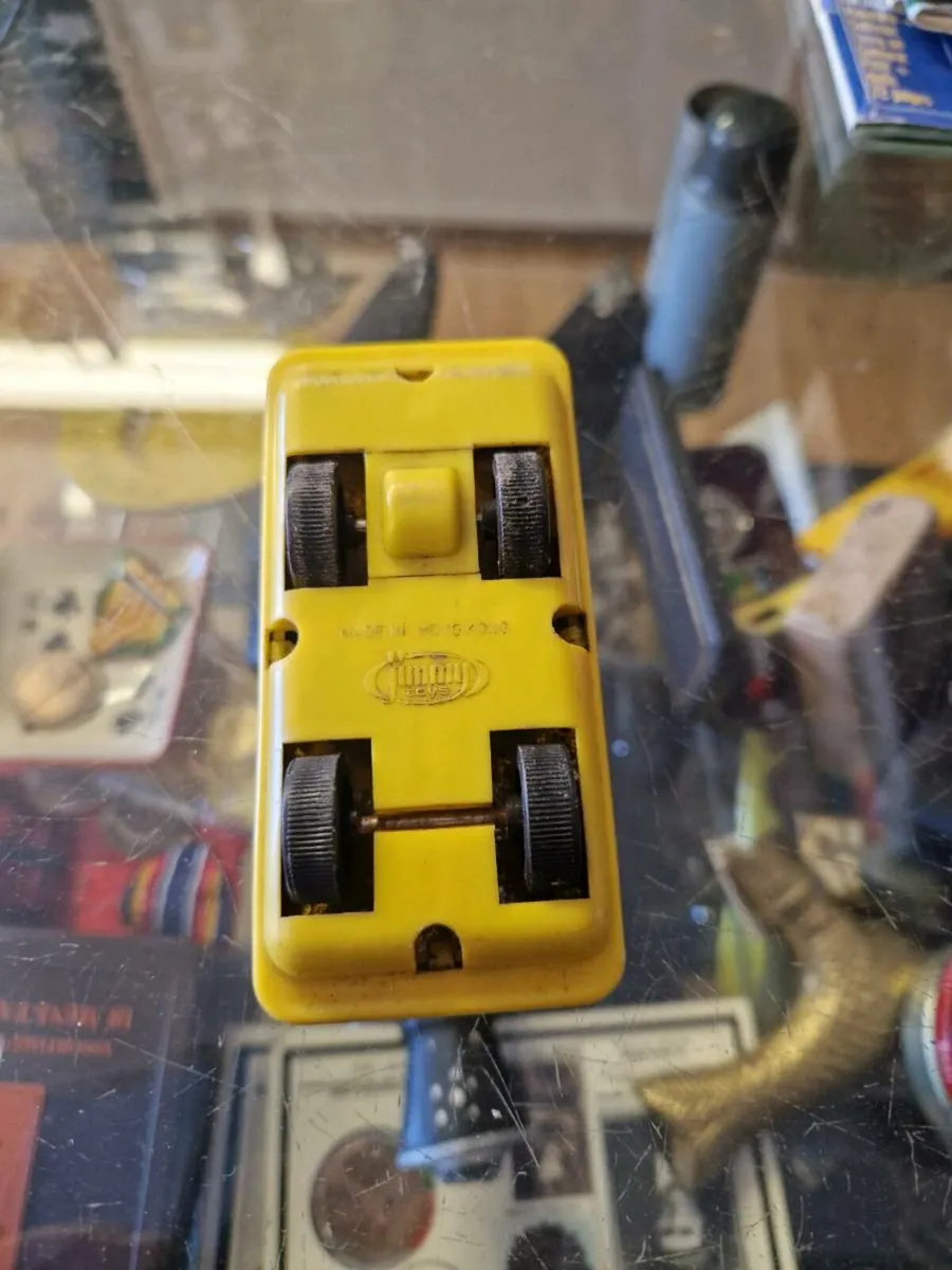 Vintage Tinplate Friction Car - Image 2