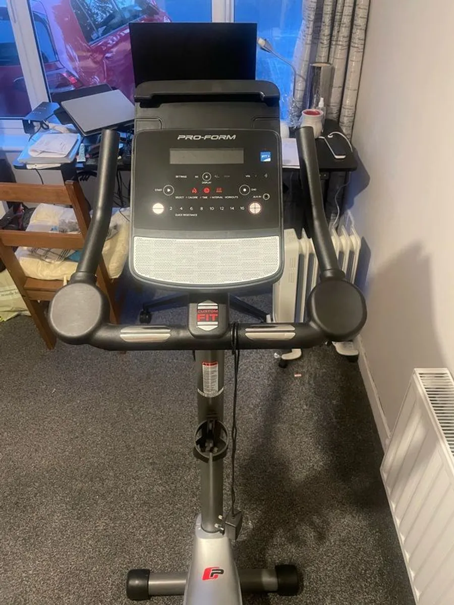exercise Bike + threadmill will sell separate or as bundle - Image 4