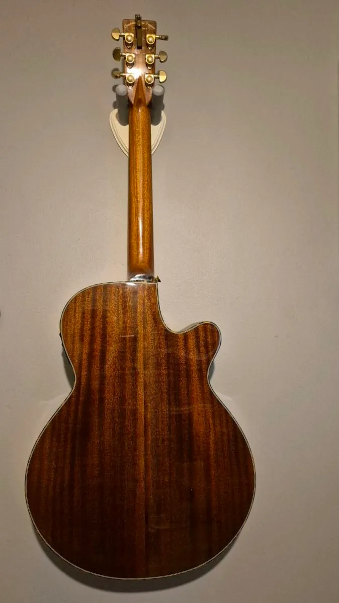Guitar - Image 2