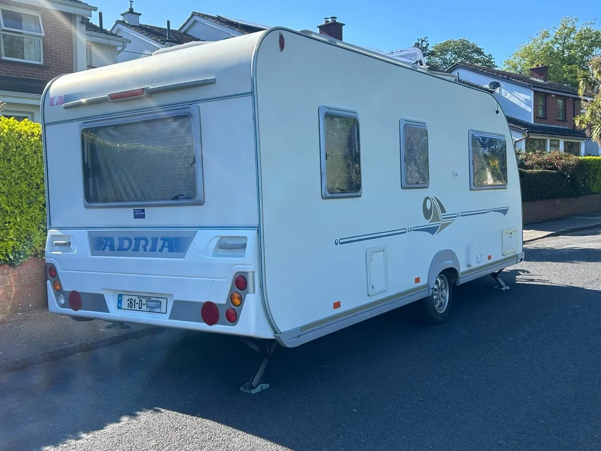 Adria Adiva 5 Berth Caravan - Image 4