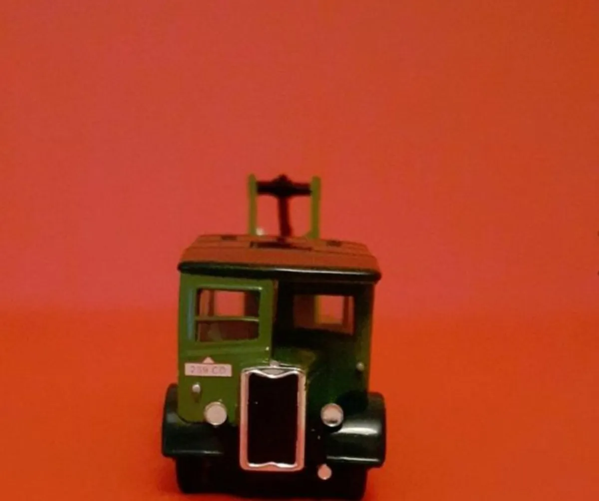 Dublin Bus on Tow, Free Post - Image 1