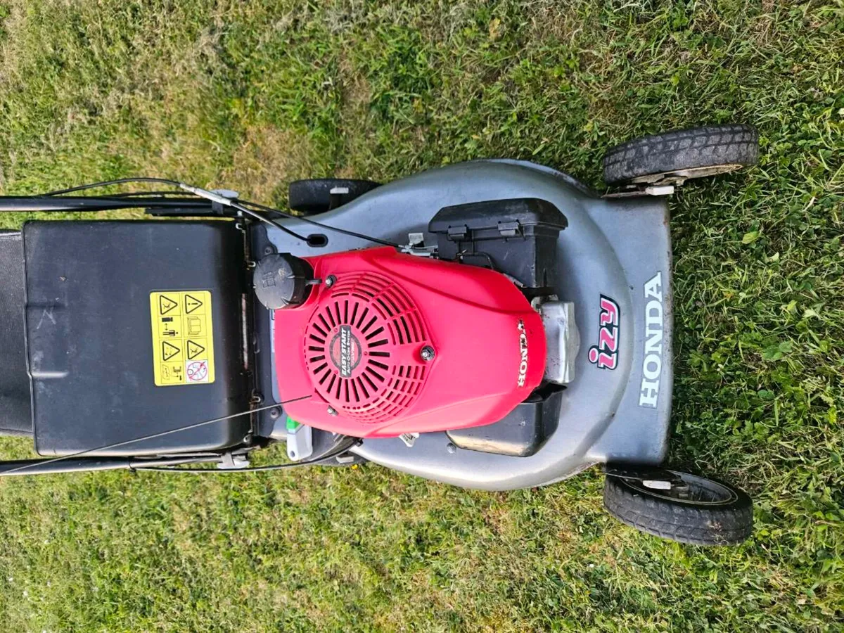 Honda lawnmower - Image 3