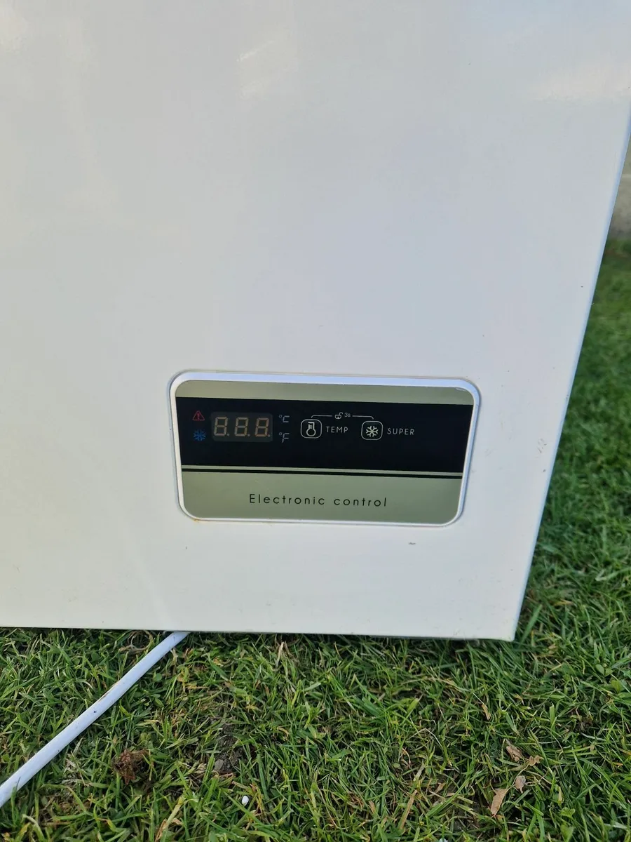 Chest Freezer - Image 2