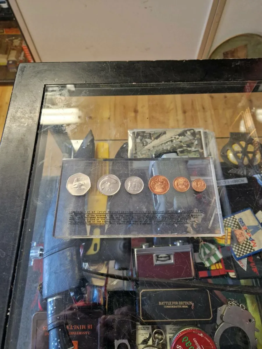 Vintage Irish Decimal Coins Set - Image 1