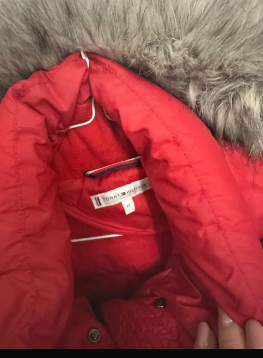 Ladies Tommy Hilfiger Red fur puffer coat - Image 3