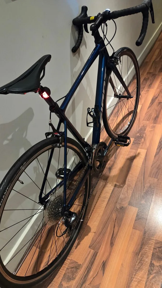 Giant Contend 1 road bike - Image 4