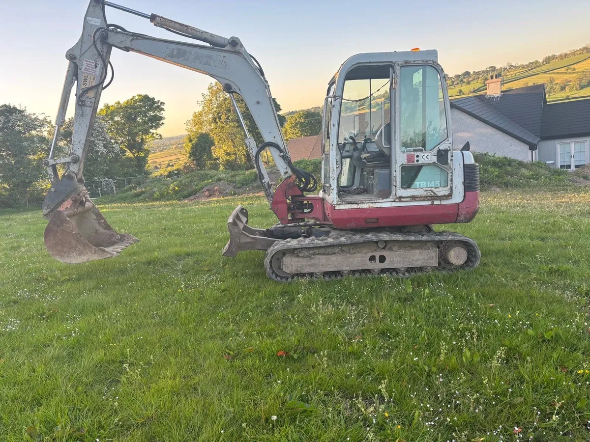 Takeuchi Digger TB145 - Image 3