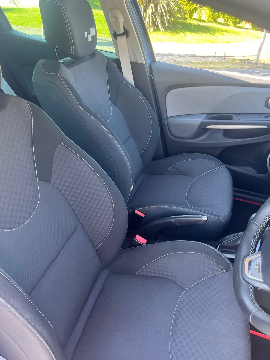 Renault Clio 2017 - Image 4