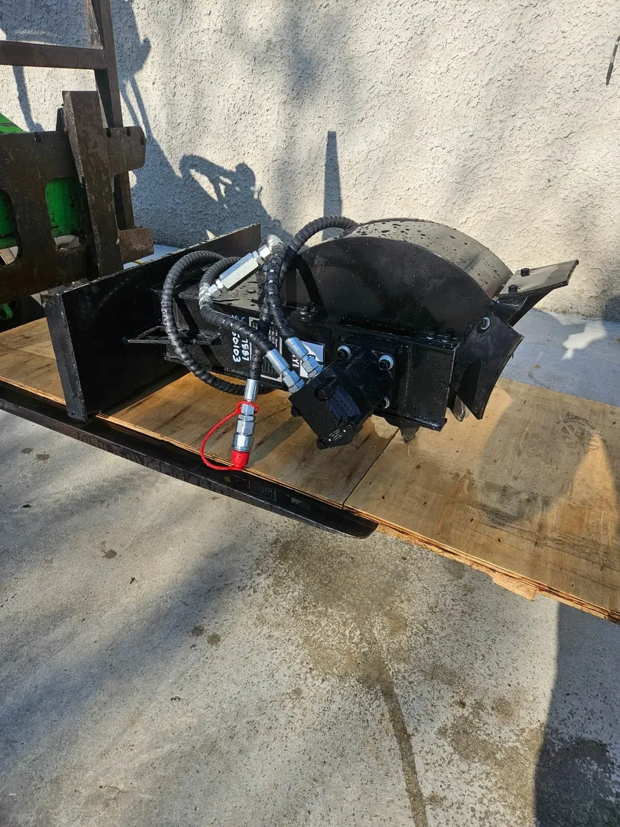 Stump grinder - Image 1