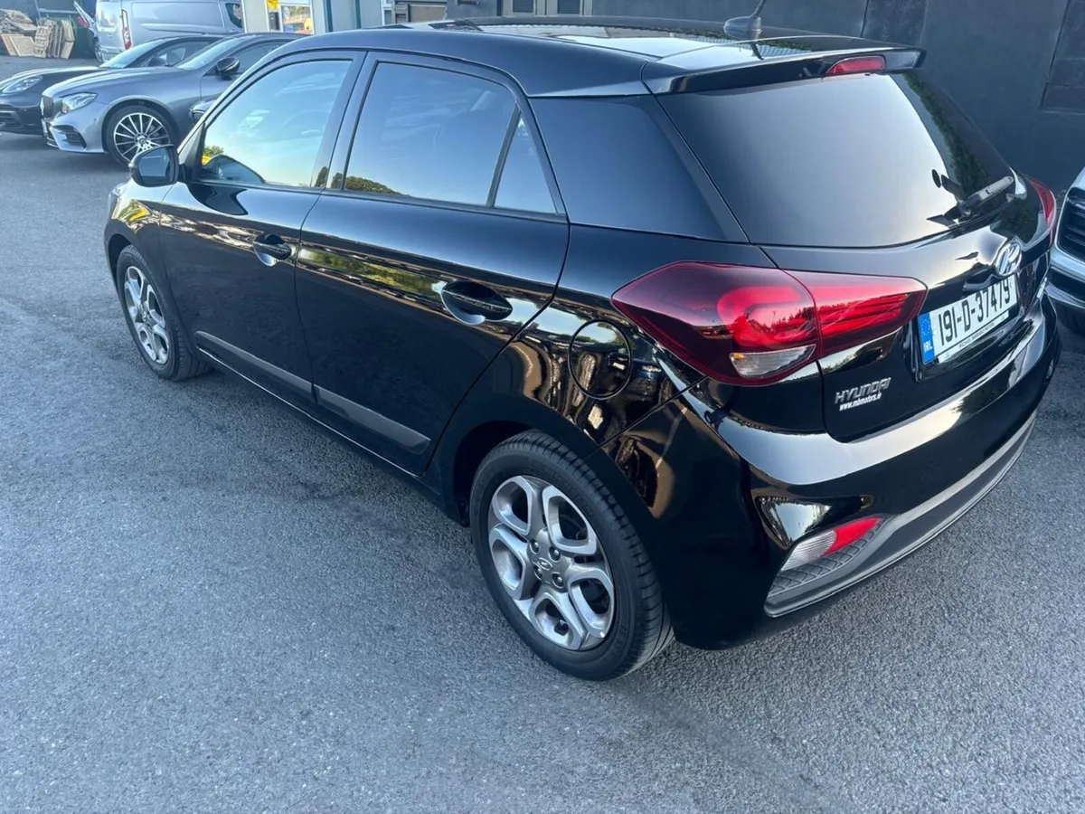 191  Hyundai  i20  1.2 active Deluxe plus - Image 4
