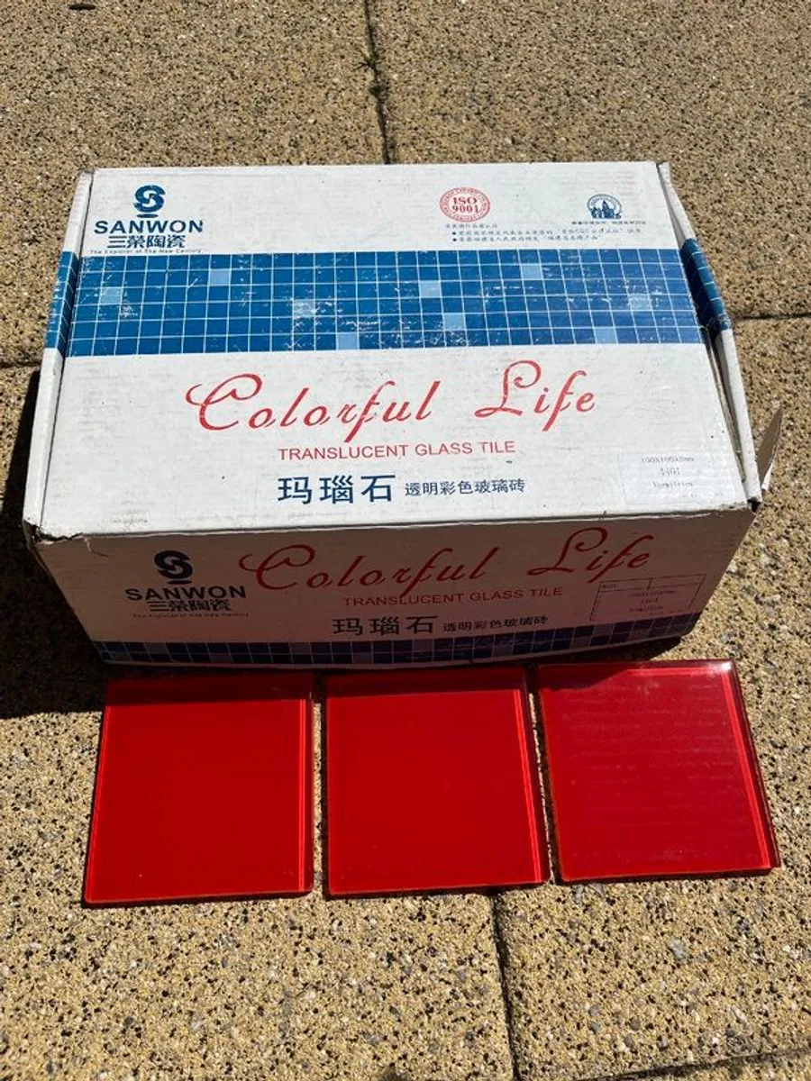 Glass Tiles - Red (100mm x 100mm) - 5 sqm - Image 1