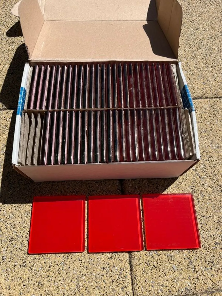 Glass Tiles - Red (100mm x 100mm) - 5 sqm - Image 2