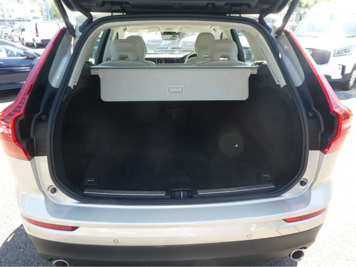 Volvo XC60 D4 Momentum - Image 4