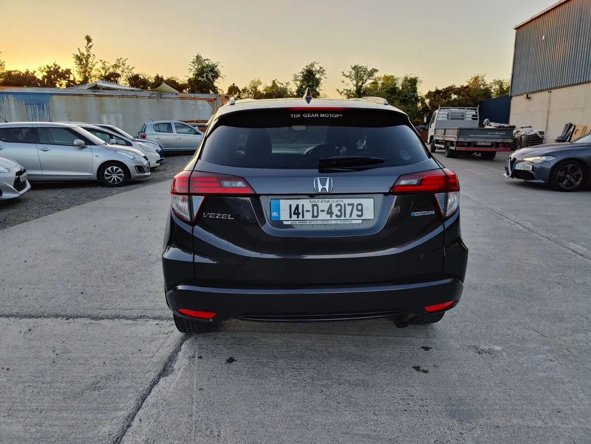 Honda Vezel 2014 Self charging Hybrid - Image 4