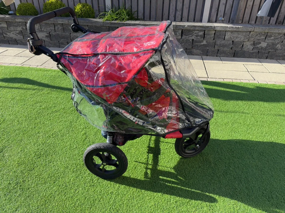 Outnabout Nipper Double Buggy. Excellent condition - Image 2