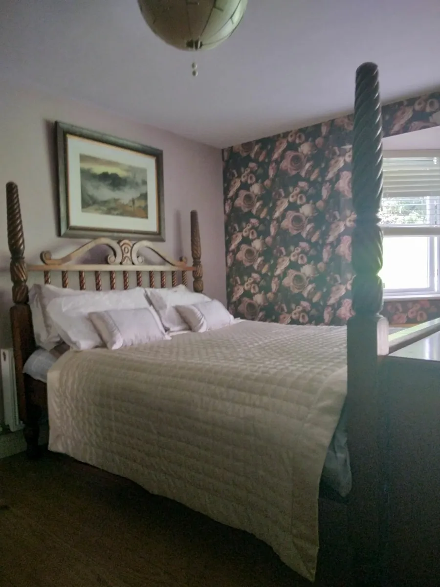 Bed - Image 1