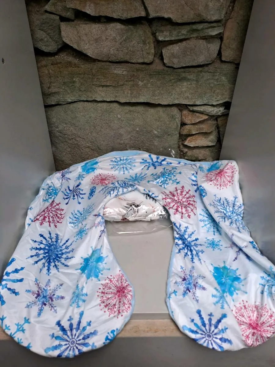 2 new pillowcases - Image 1