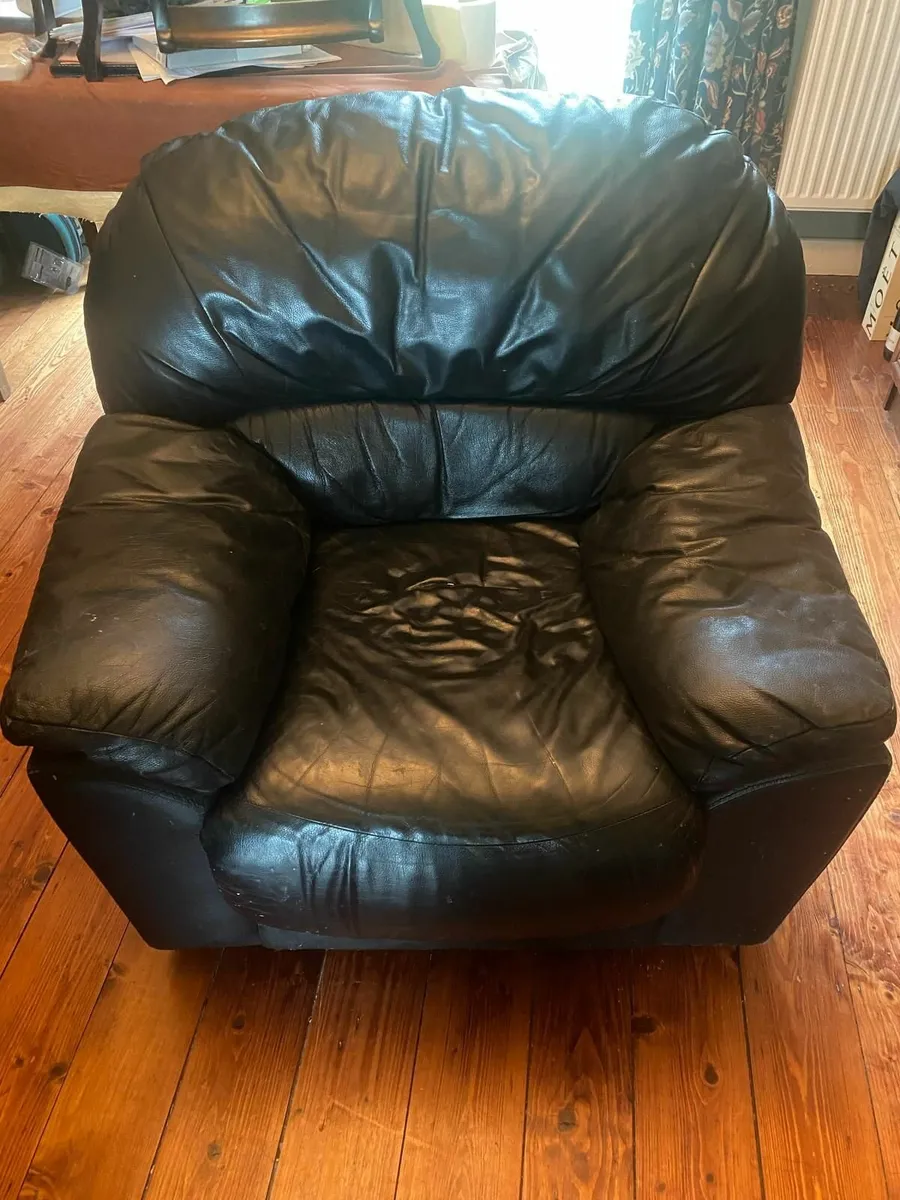 Couch Set - Image 1