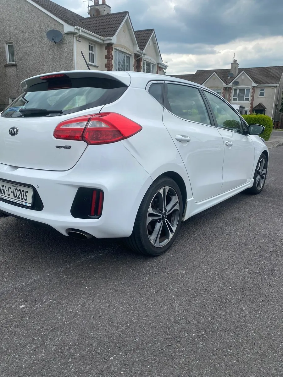 Kia Ceed 1.0 petrol GT-Line 120bhp - Image 4