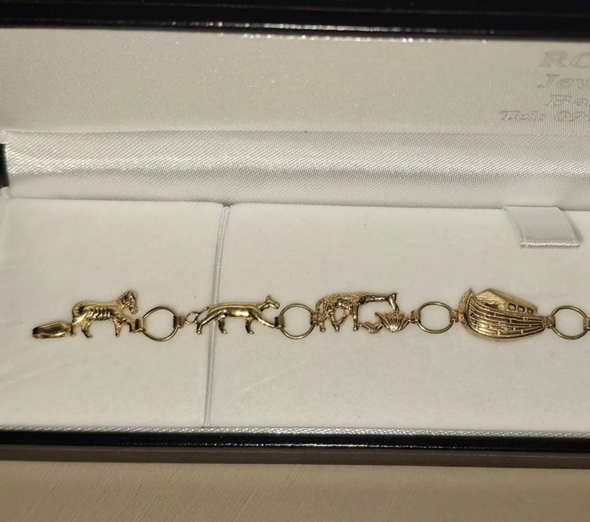 Beautiful rare vintage Noahs ark gold braclet has been recently professionally cleaned - Image 1