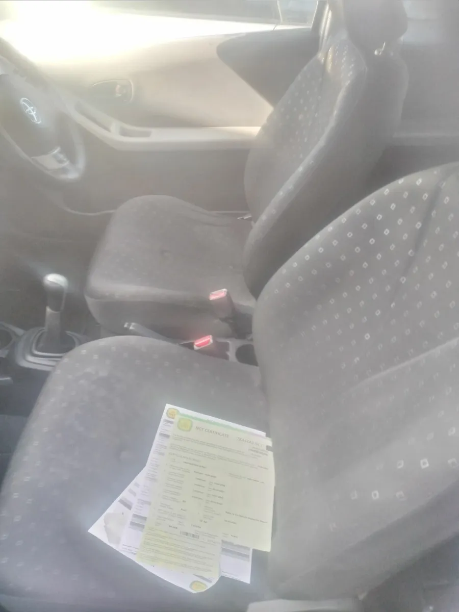 Toyota Yaris 2008 - Image 1