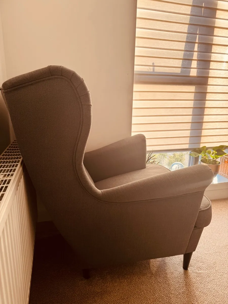Comfortable Arm Chair - Image 3