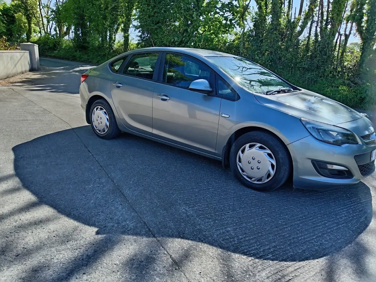Opel Astra - Image 2