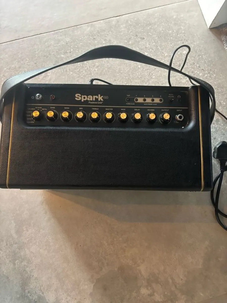 Spark 40 AMP - Image 1