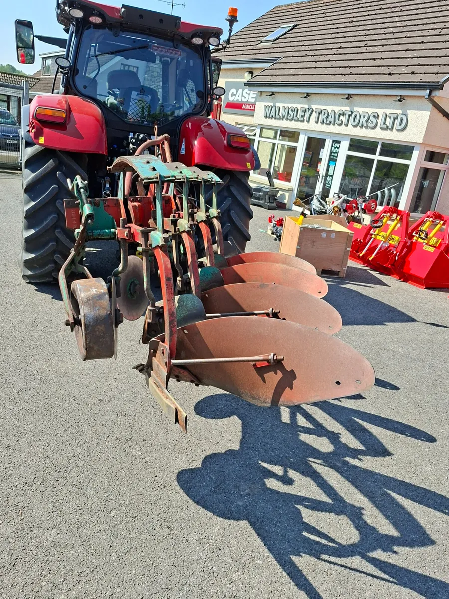Kverneland 4 furrow plough - Image 3