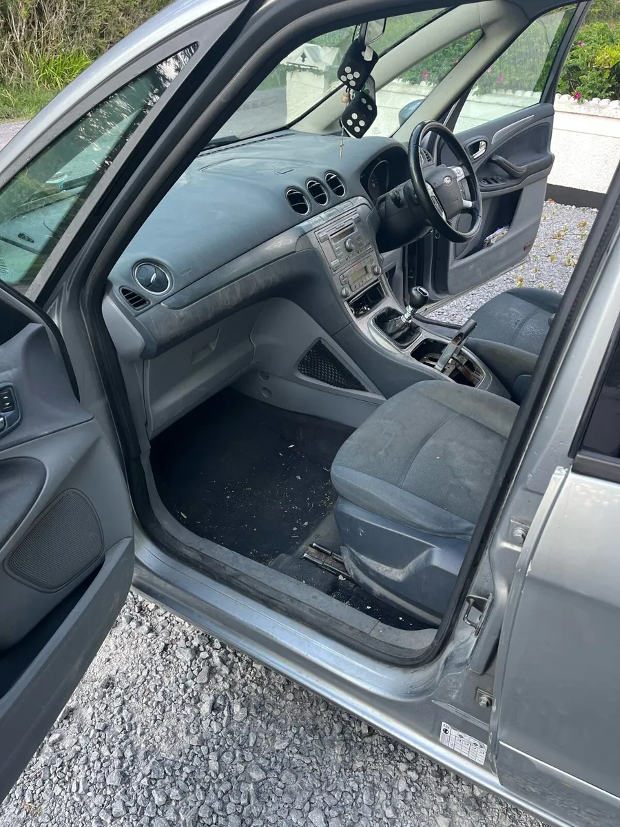 Ford galaxy - Image 4